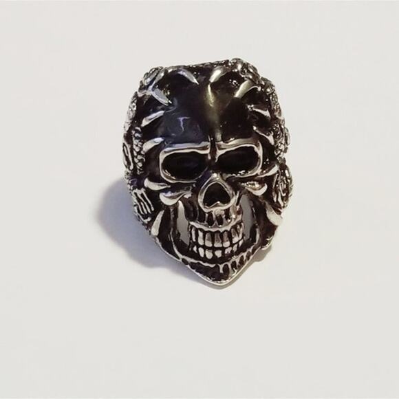 New stainless steel skull ring size 11 - Picture 4 of 5